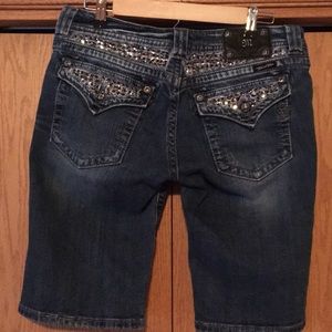 Miss Me Bermuda shorts